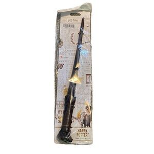 Harry Potter Wand NEW Wizarding Wizard Universal Studios